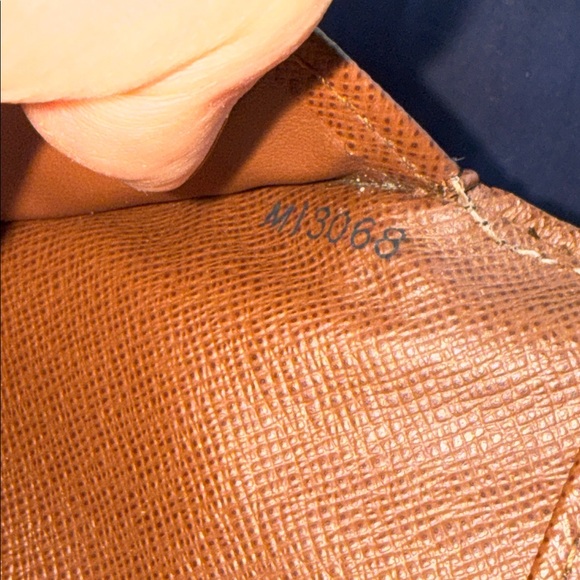 Louis Vuitton Eugenie long wallet - Picture 10 of 11